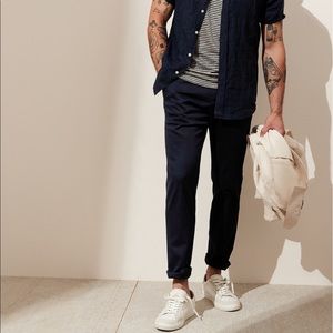 NWT Banana Republic Rapid Movement Chino Pants